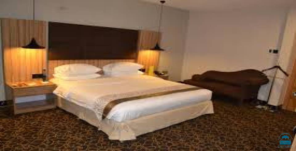 Top-Notch Suites & Apartments